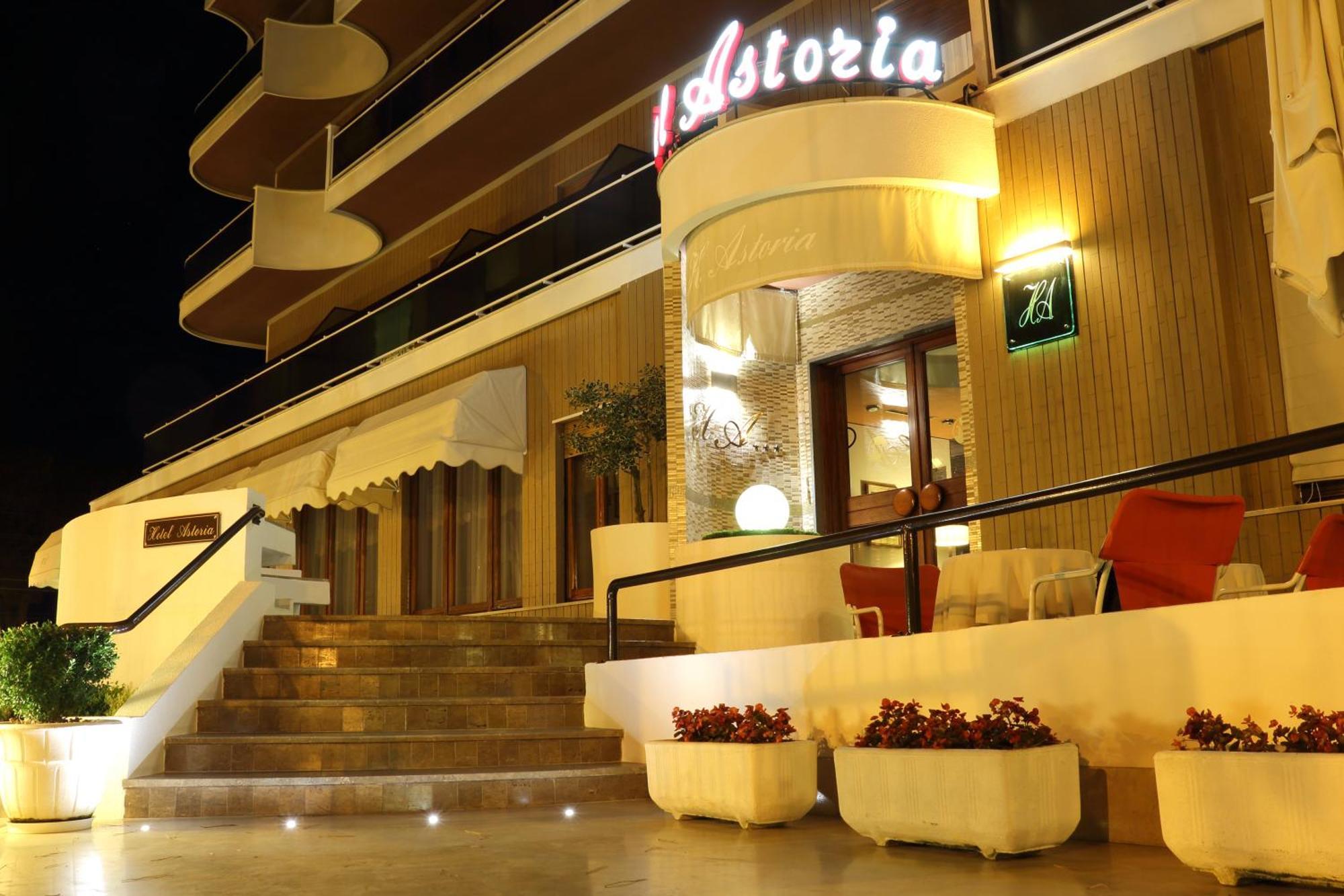 Hotel Astoria Pineto Exteriör bild